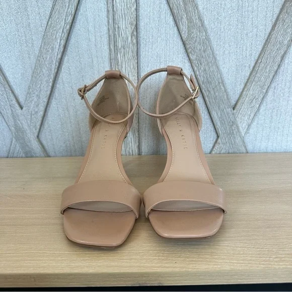 ⚡️KELLY & KATIE IANDAI HEEL SANDAL - Picture 4 of 12